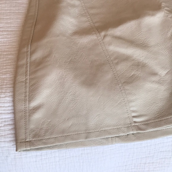 Zara Basics Faux Leather Skirt Light Putty Colour Size Small - Picture 7 of 9